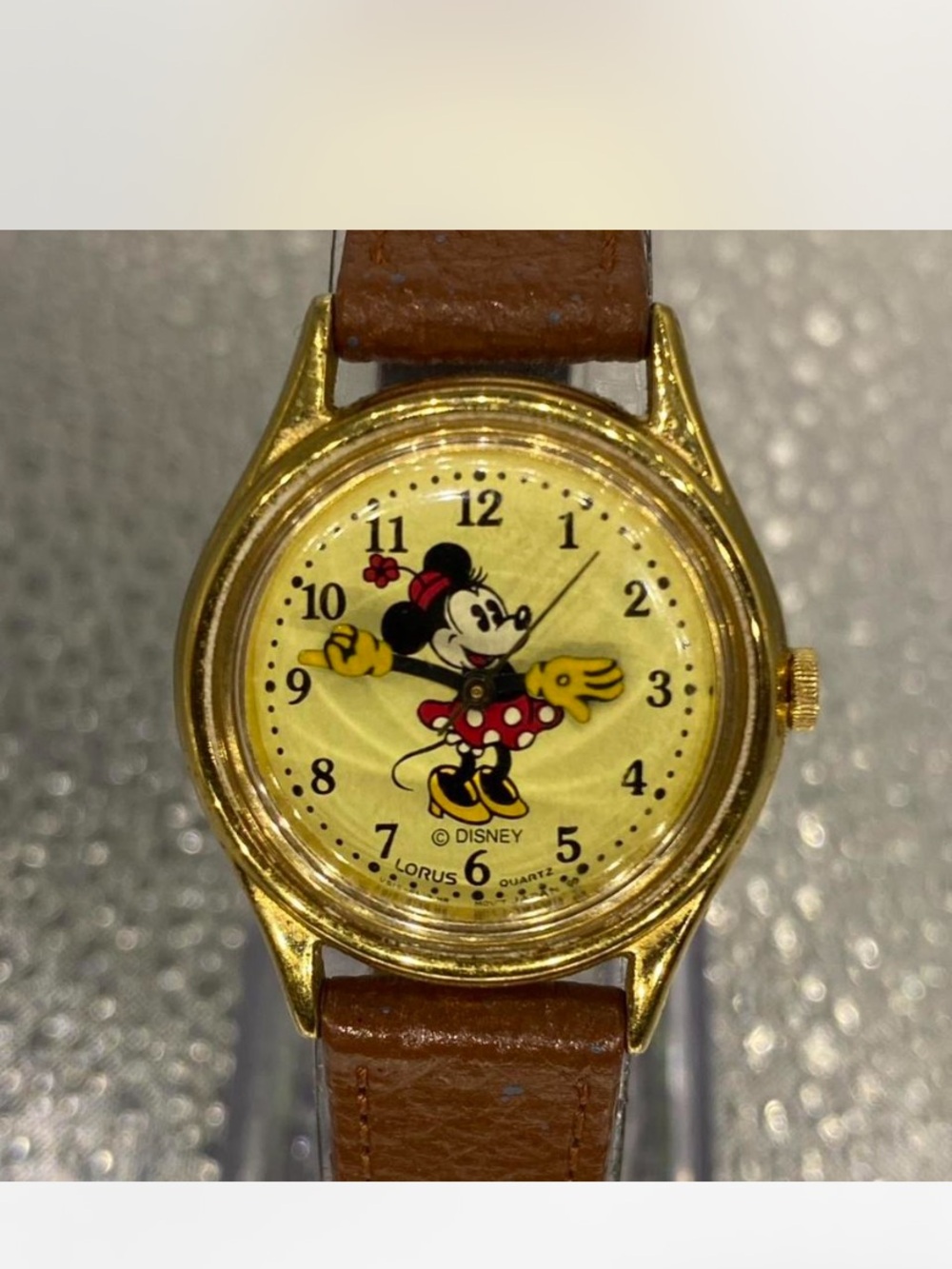 ^*^ Disney ^^^  Lorus Minnie Mouse Gold-Tone Watch / Tan Strap *^* collectors *